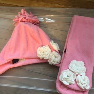 Gap kids hat and scarf set
